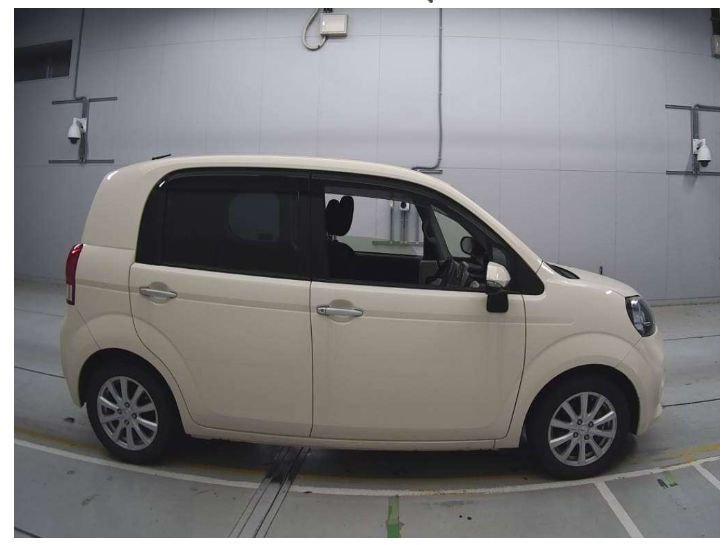  29053  TOYOTA PORTE  2017  