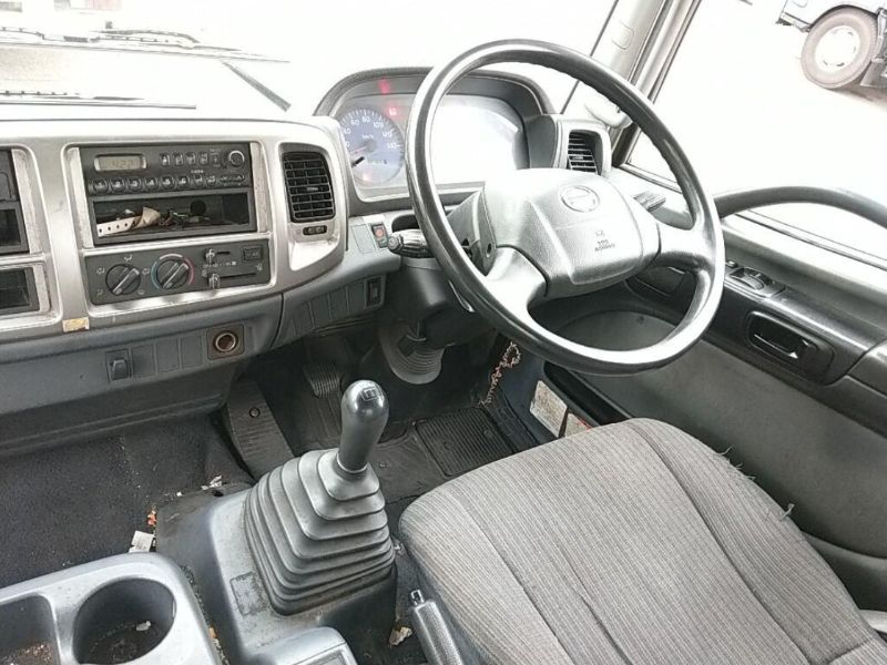  29055  HINO RANGER  2002  
