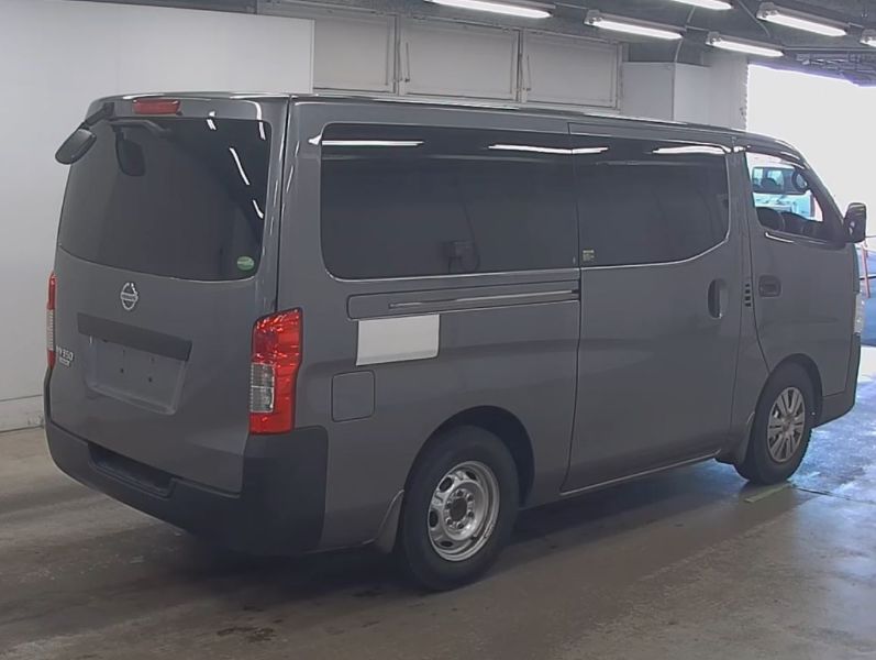  29056  NISSAN CARAVAN  2018  