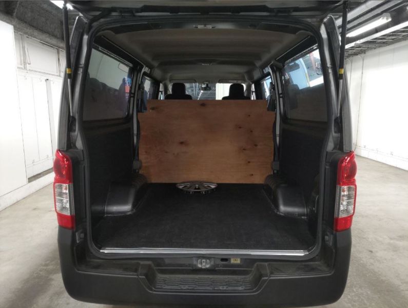  29056  NISSAN CARAVAN  2018  