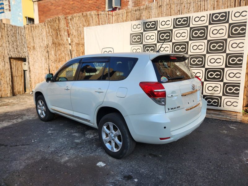 29064  TOYOTA VANGUARD  2010