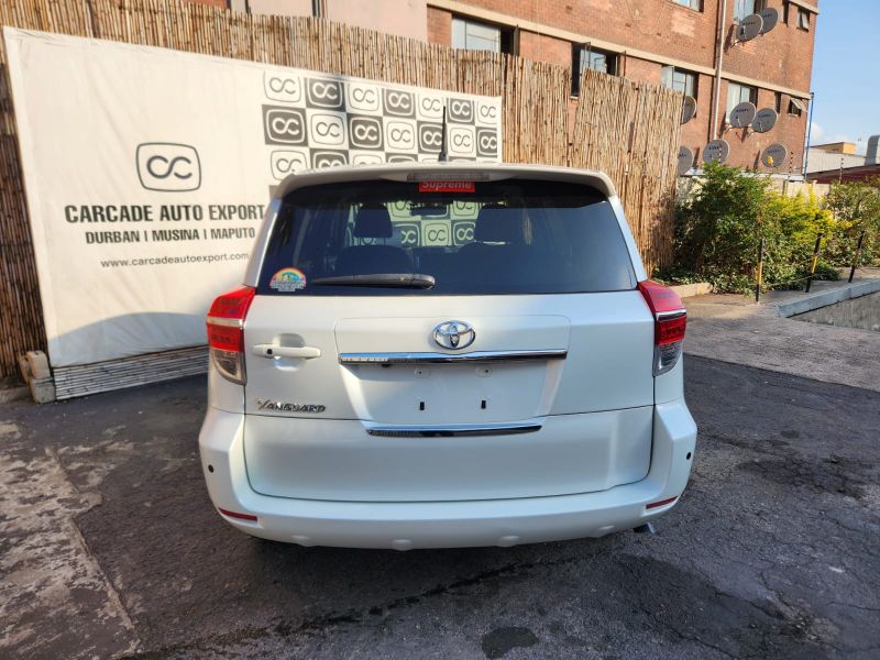 29064  TOYOTA VANGUARD  2010