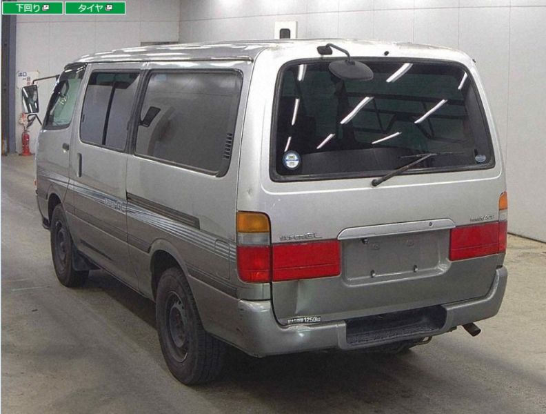  29066  TOYOTA REGIUS  2003  