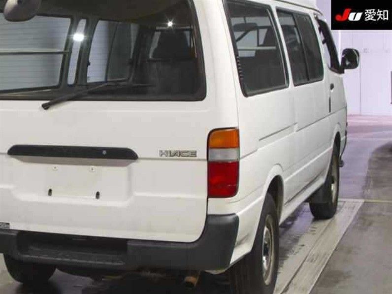  29067  TOYOTA HIACE  2004  