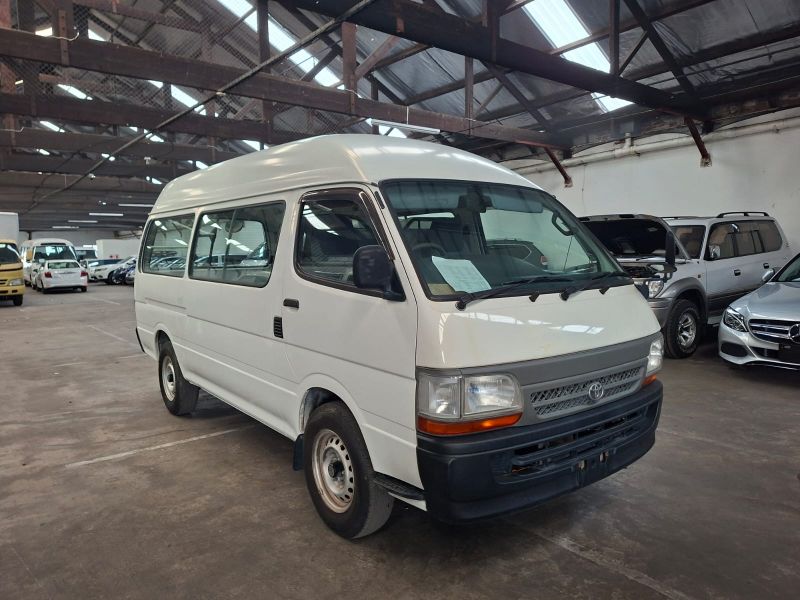  29067  TOYOTA HIACE  2004  