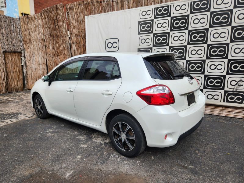 29068  TOYOTA AURIS  2011
