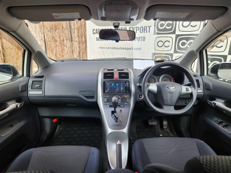 29068  TOYOTA AURIS  2011