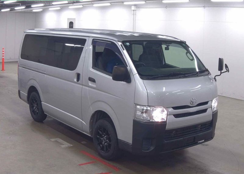  29014 TOYOTA HIACE  2006  