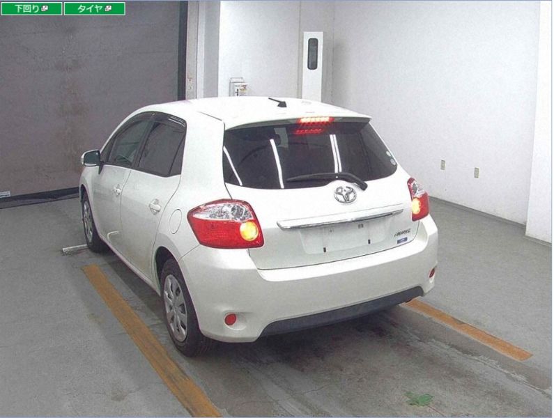  29082  TOYOTA AURIS  2010  