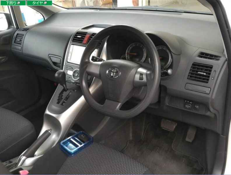  29082  TOYOTA AURIS  2010  