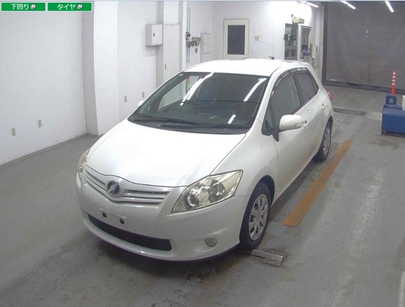  29082  TOYOTA AURIS  2010  