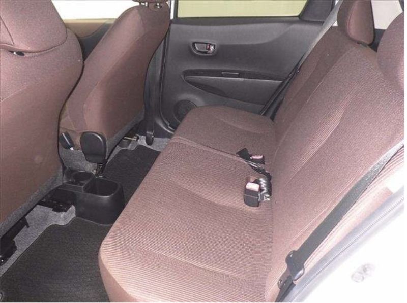  29083  TOYOTA VITZ  2012  