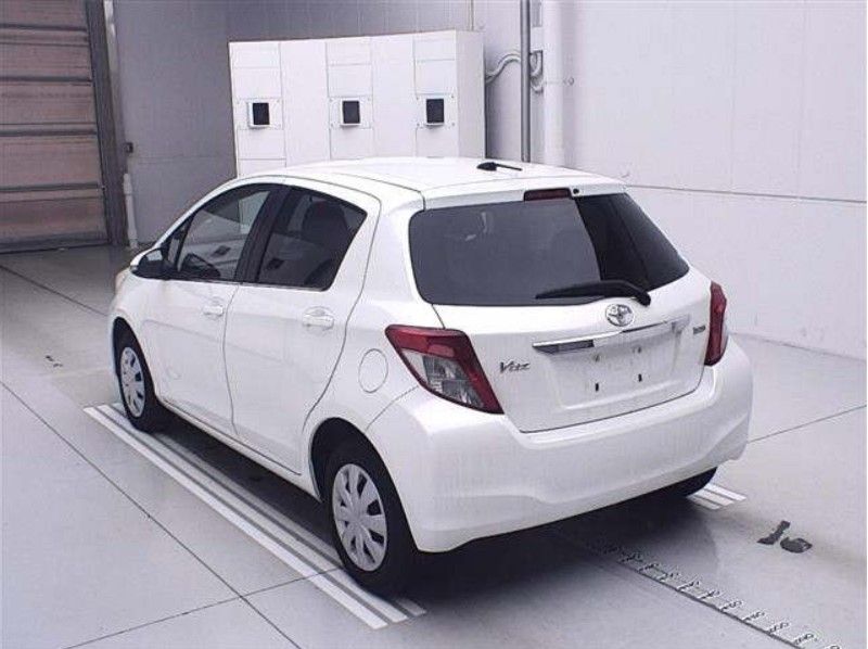  29083  TOYOTA VITZ  2012  