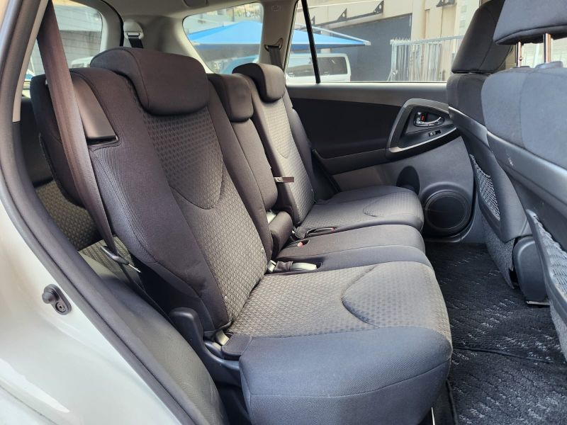 29089 TOYOTA VANGUARD 2010