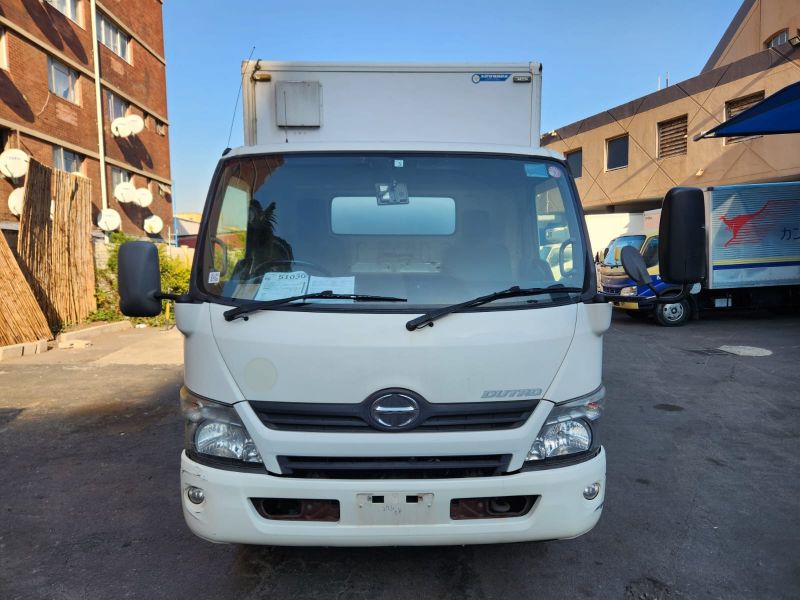 29095 HINO DUTRO 2013