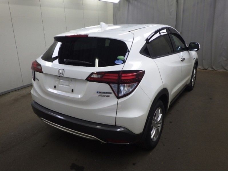  29098  HONDA VEZEL  2016  