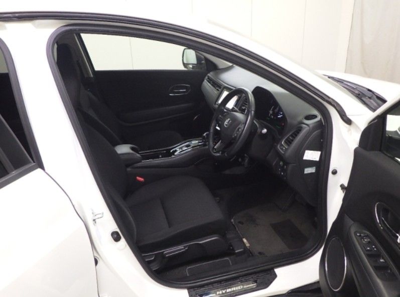  29098  HONDA VEZEL  2016  