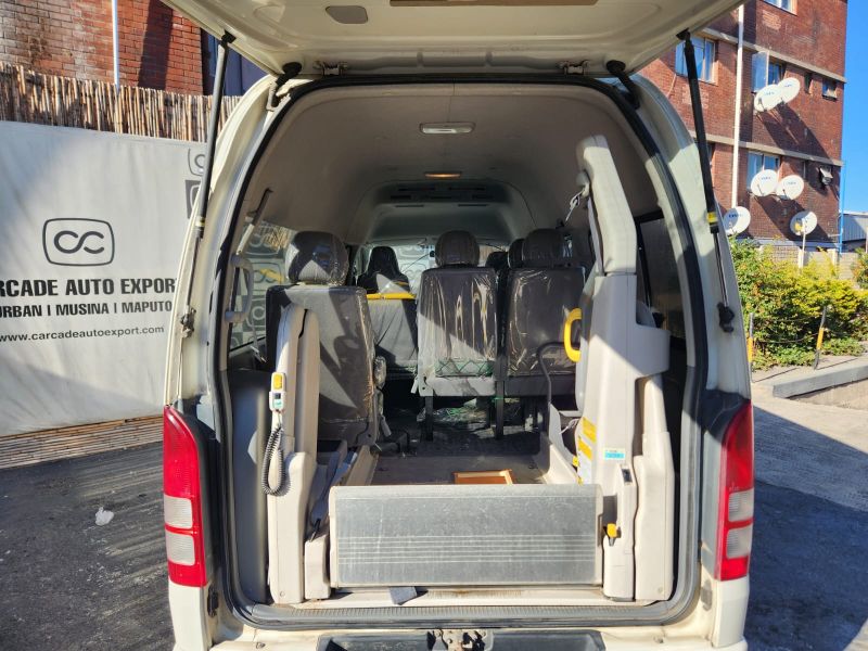 29100  TOYOTA HIACE  2006