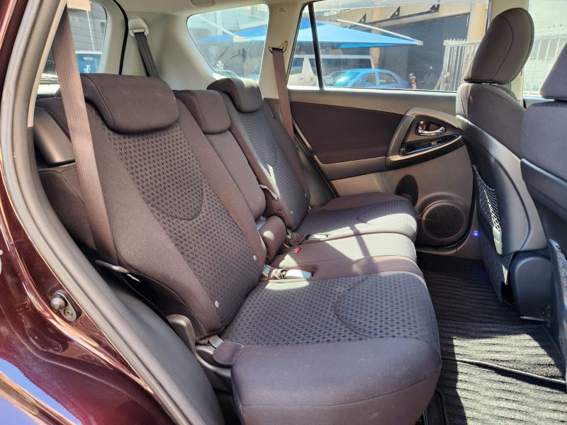 29102  TOYOTA VANGUARD  2010