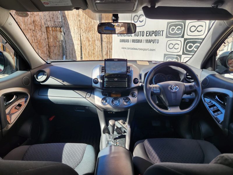 29102  TOYOTA VANGUARD  2010