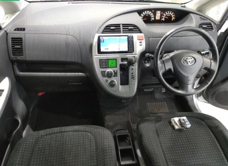  29103  TOYOTA RACTIS  2010  