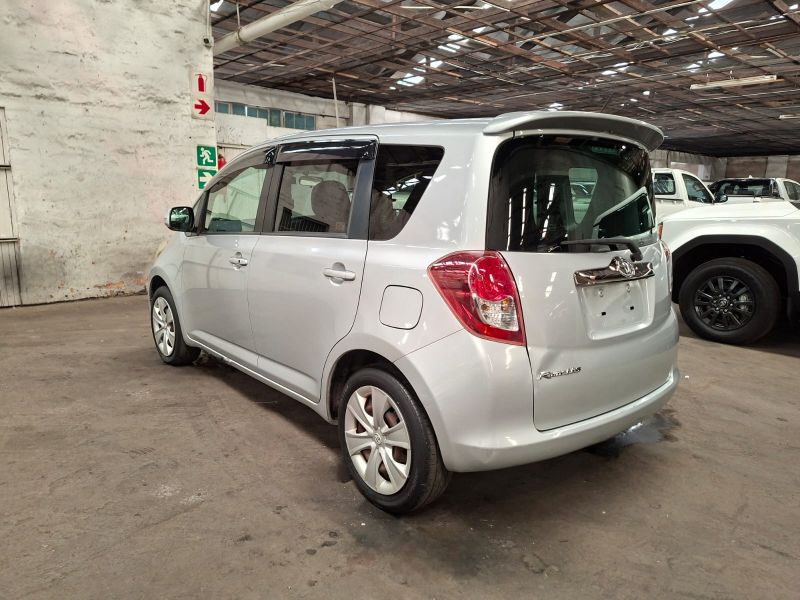  29103  TOYOTA RACTIS  2010  