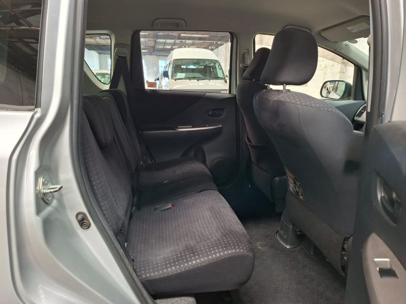  29103  TOYOTA RACTIS  2010  