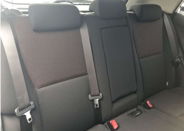  29104  TOYOTA AURIS  2010  