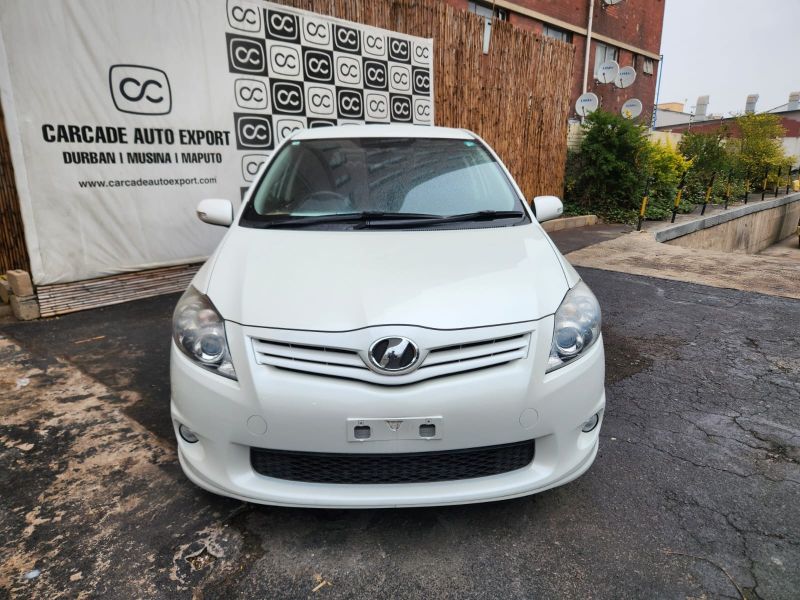  29104  TOYOTA AURIS  2010 
