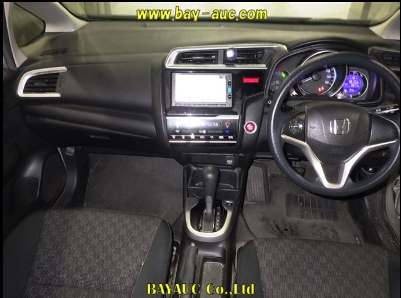  29108  HONDA FIT  2016  