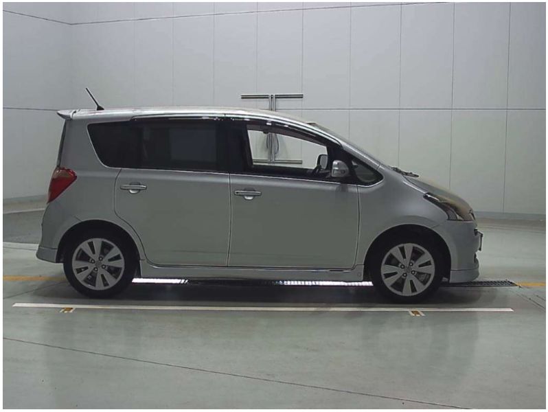  29109  TOYOTA RACTIS  2006  
