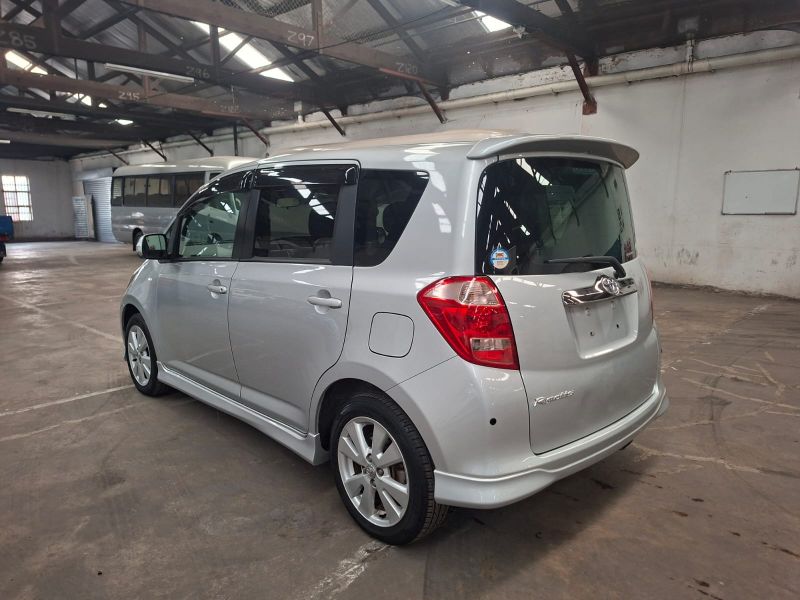 29109  TOYOTA RACTIS  2006