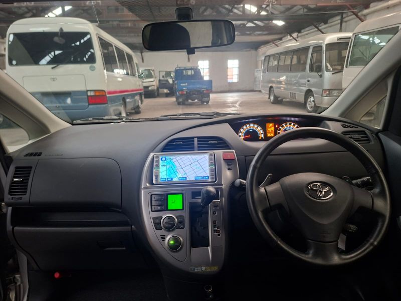 29109  TOYOTA RACTIS  2006