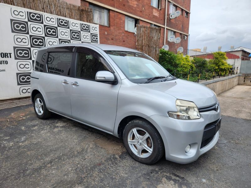  29110  TOYOTA SIENTA  2012  