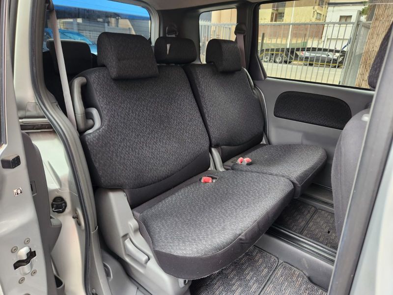  29110  TOYOTA SIENTA  2012  