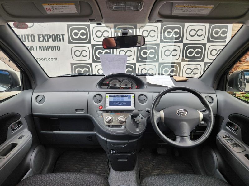  29110  TOYOTA SIENTA  2012  