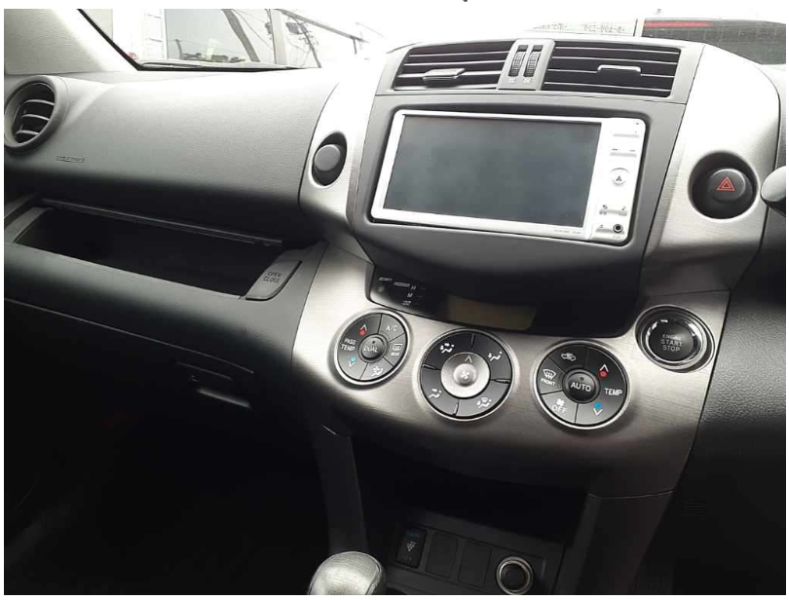  29112  TOYOTA VANGUARD  2010  