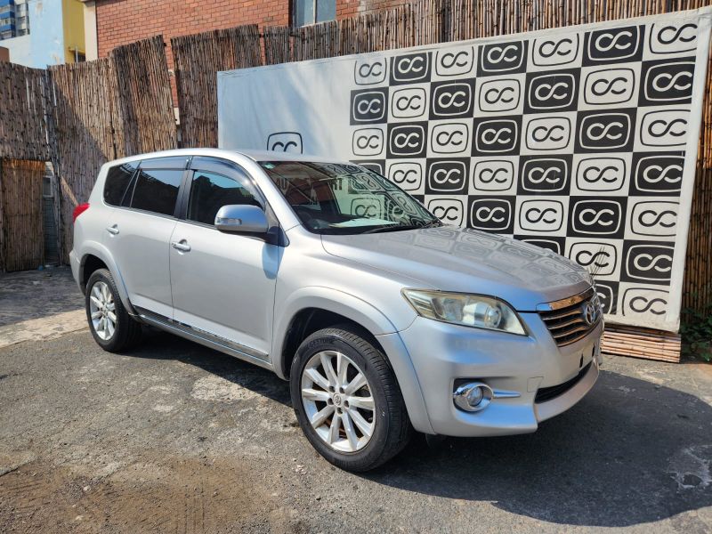  29112  TOYOTA VANGUARD  2010  