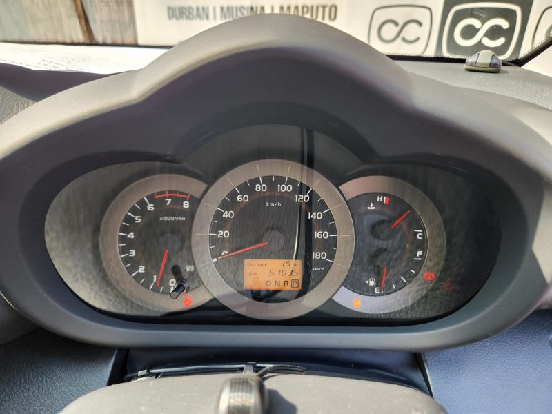  29112  TOYOTA VANGUARD  2010  