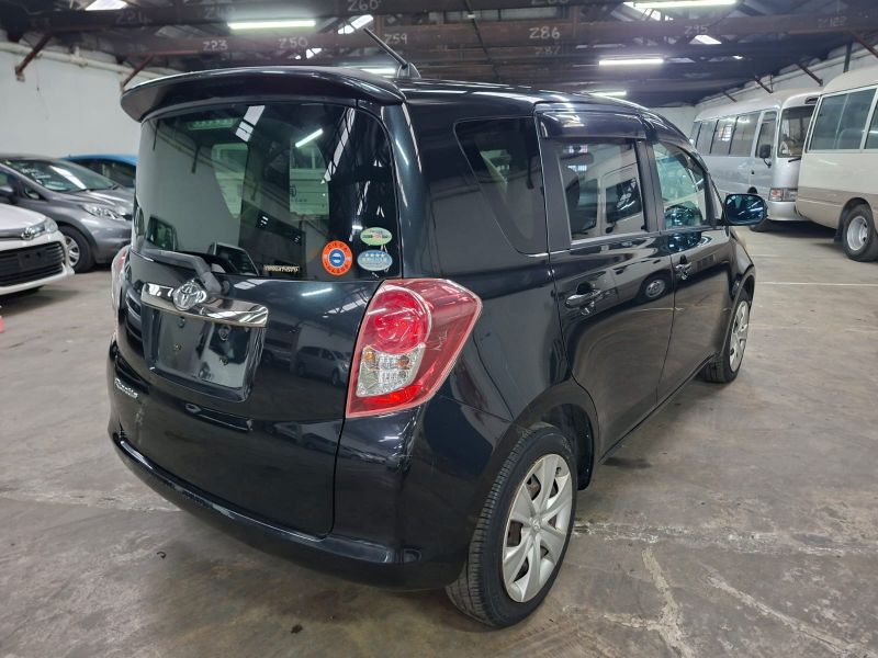 29113  TOYOTA RACTIS  2009