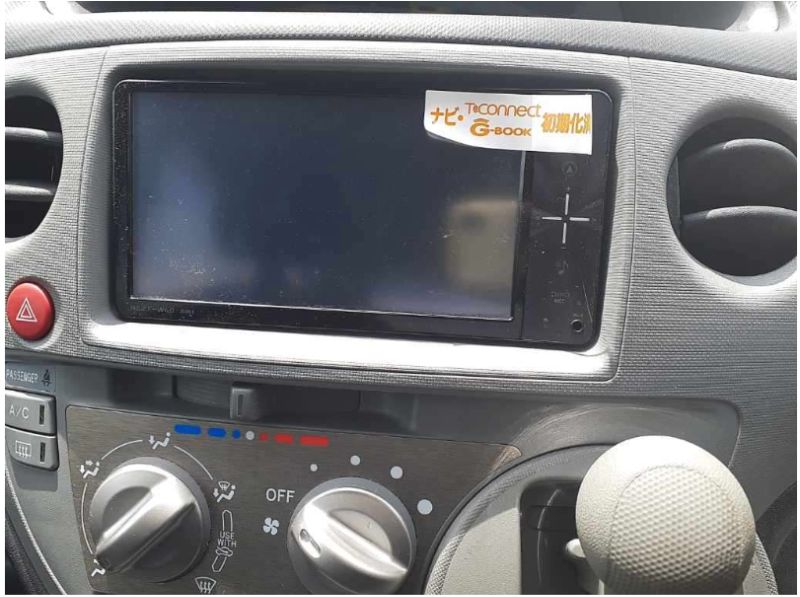  29114  TOYOTA SIENTA  2010  