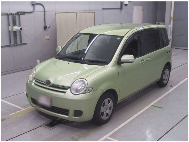  29114  TOYOTA SIENTA  2010  