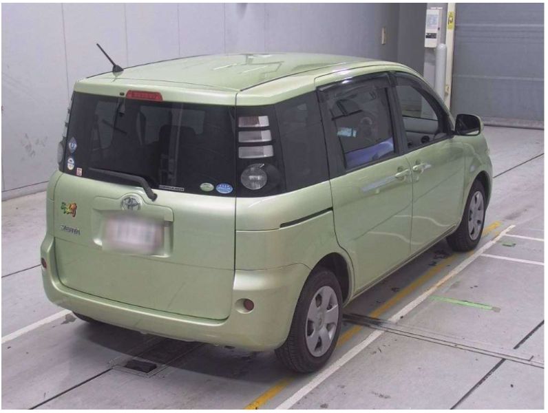  29114  TOYOTA SIENTA  2010  