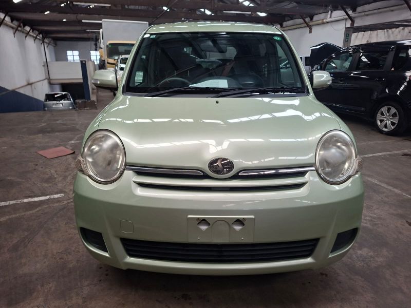  29114  TOYOTA SIENTA  2010 