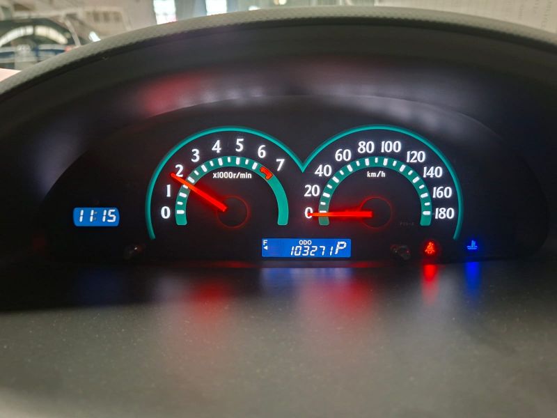 29114  TOYOTA SIENTA  2010