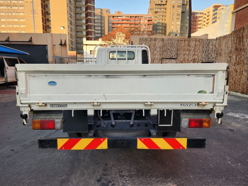 29120  TOYOTA DYNA  2012