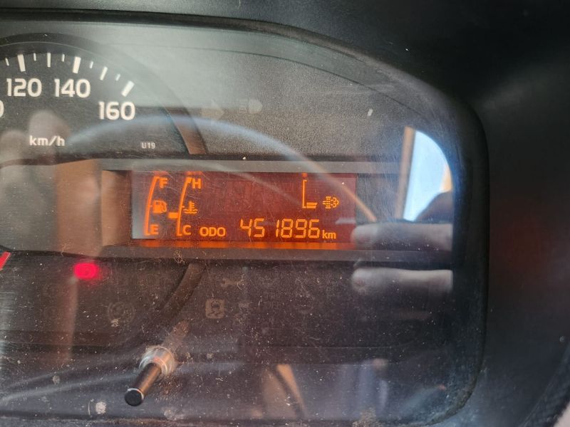 29120  TOYOTA DYNA  2012