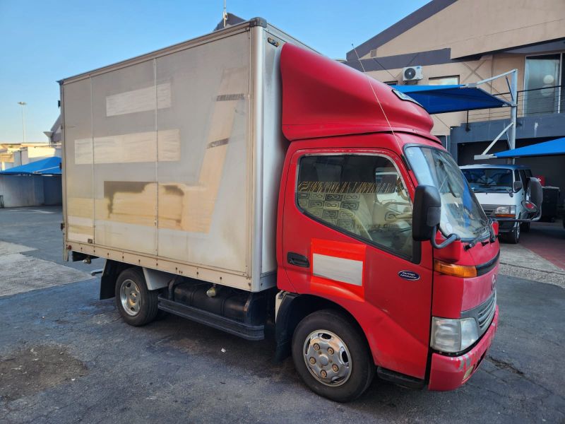  29122  HINO DUTRO  1999  