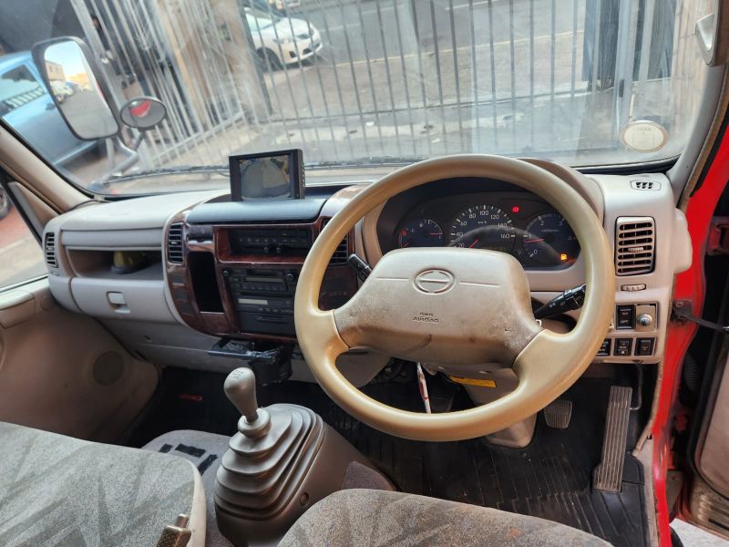  29122  HINO DUTRO  1999  