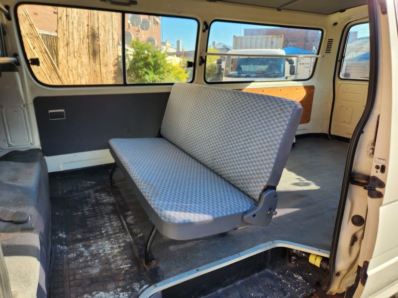  29123  TOYOTA HIACE  1998  
